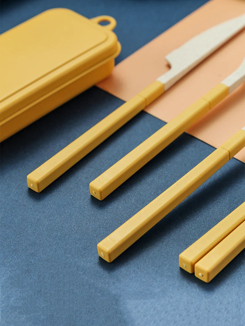 4-Pcs Portable Wheat Straw Tableware Set with Detachable Cutlery